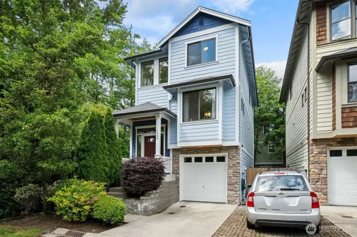 Welcome to Hearthstone Lane, a quiet community of 16 townhomes on a private dead end street. Enjoy living next to the greenbelt!