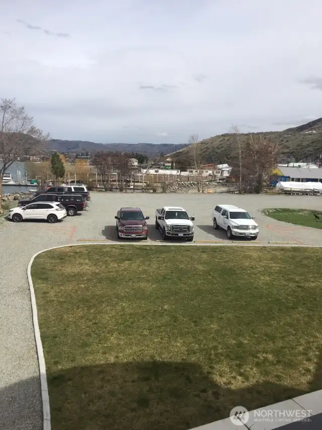 Parking is plentiful.