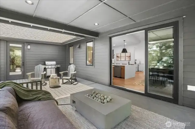 Triple panel slider truly brings inside living outdoors