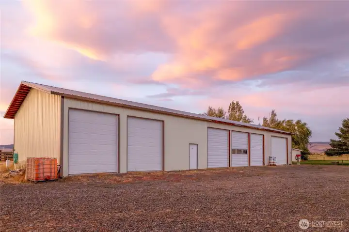 2,955 sq. ft. shop with calving area and vet facility