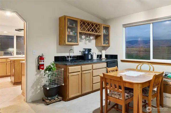 Breakfast area and coffee bar.