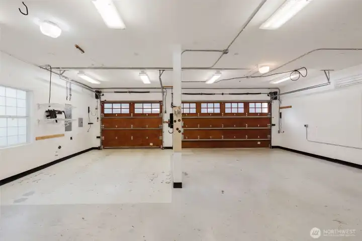 Detached Garage