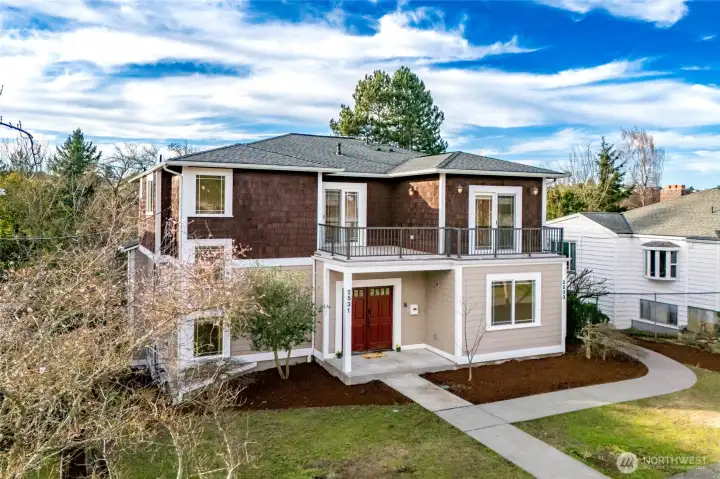 All of this is set just moments from the Village district, where dining, boutiques & daily conveniences are easily reached.