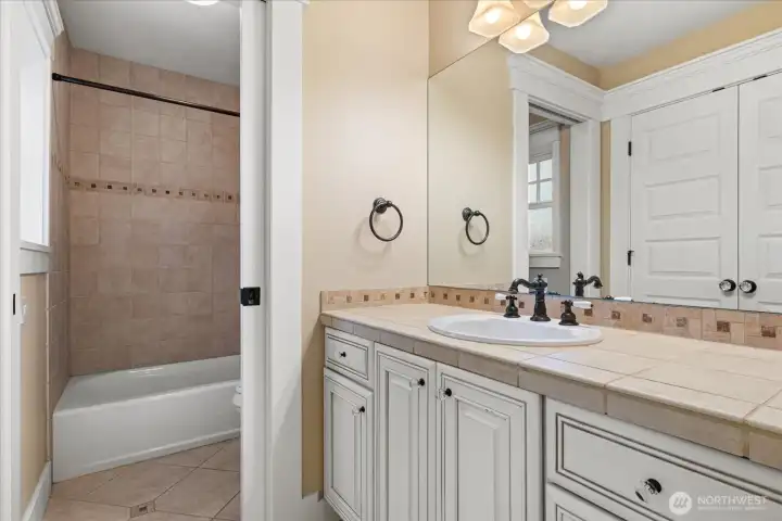 2nd bedroom bathroom