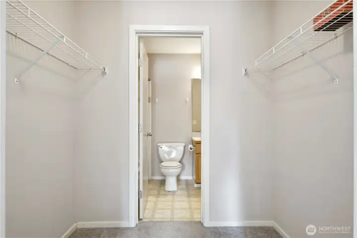 Primery Bath & Walkin Closet