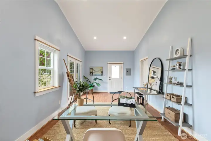 Versatile 281 sqft studio attached to the garage—perfect for workouts, creative space, or a home office