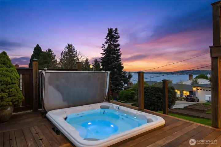 500 gallon Grandee Model hot tub. Hot tub deck is another 281 sqft of mahogany