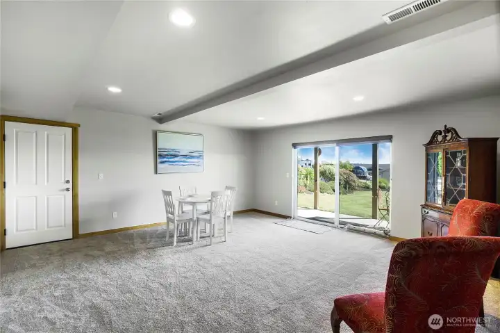 Daylight basement bonus space