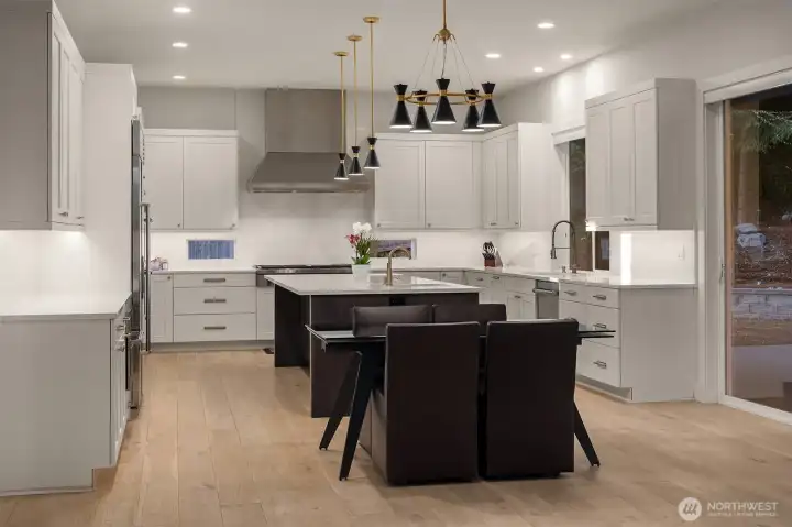 Kitchen with Breakfast Nook Kitchen with Breakfast Nook