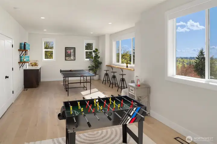 Bonus Room with Gaming Tables Bonus Room with Gaming Tables