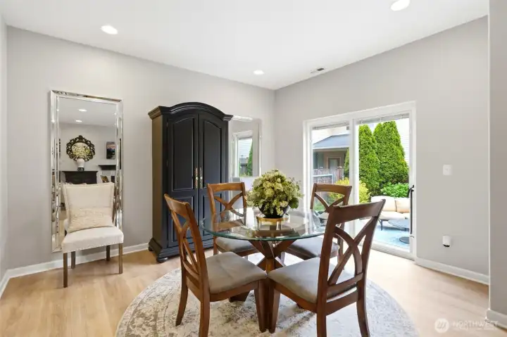 Dining area with backyard access. Dining area with backyard access.