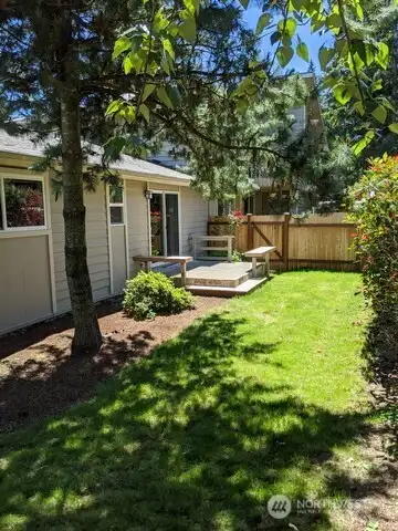 Unit B Side yard Unit B Side yard