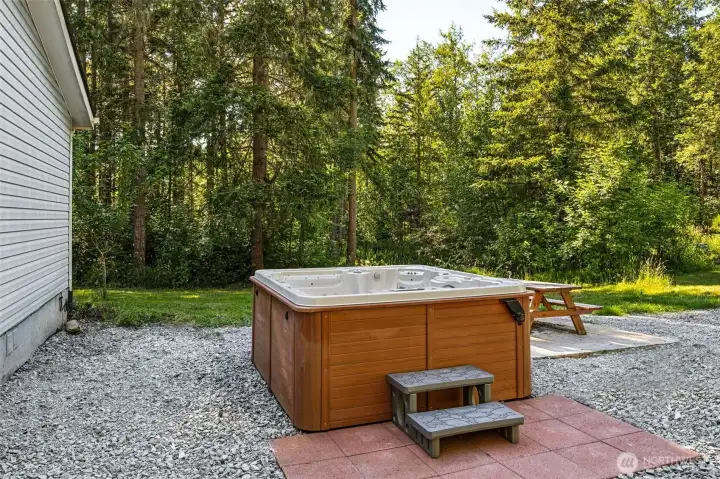 Hot tub w/small patio.