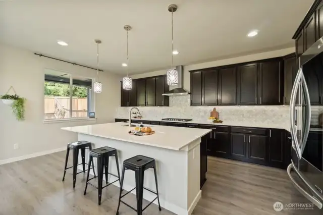 Kitchen upgrades: roll-out shelving and hidden wastebasket magic