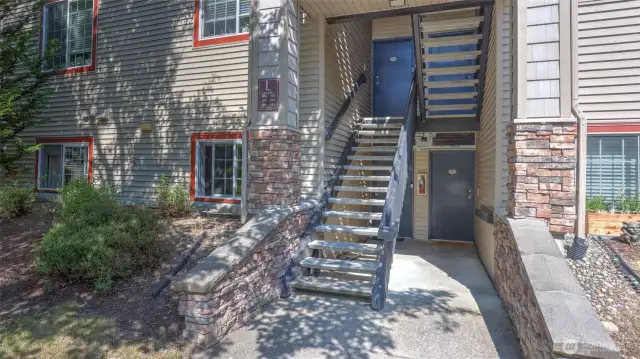 Main floor not 1 stair to climb.  An easy walk to Tanglewood's amenities.  An outdoor pool. club house with work out room, hot tub and sports court.
