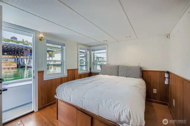 Builtin queen bed on the main level and you will loe the drawers below the bed for additional storage. This houseboat has more storage than a 1,000 square foot condo...