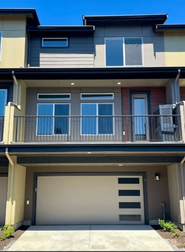 13220 NE 127th Ct Unit #D ~ Ready Now