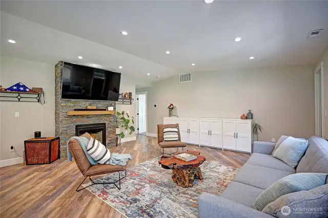 Beautiful stacked stone fireplace and cozy gas fireplace is the perfect place to relax in during our cold Winter months.