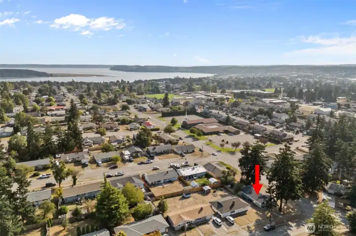 Great location - short distance to NAS Whidbey