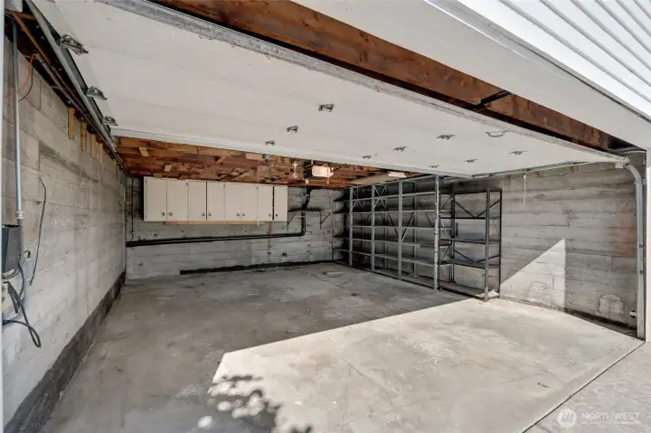 full double garage off the street