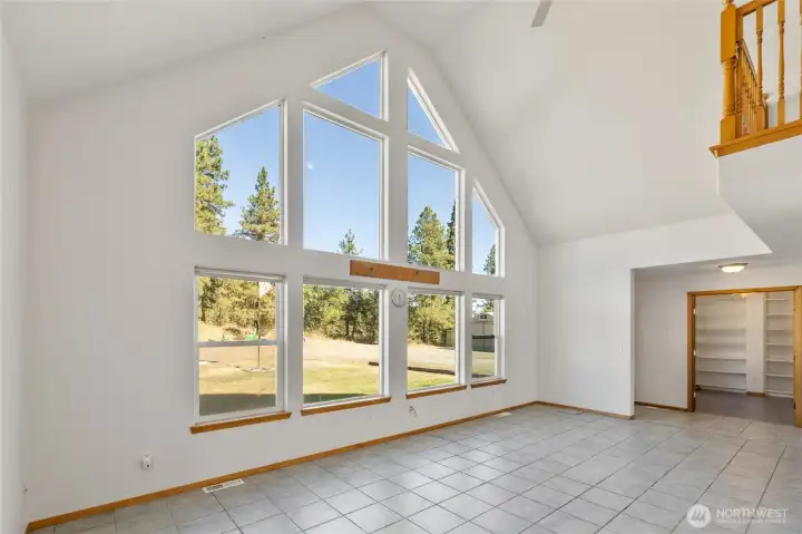 Huge windows to welcome the natural light.