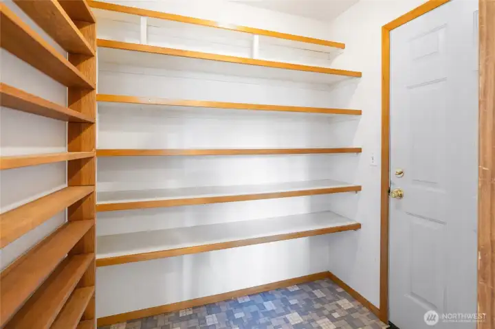 Pantry 1.