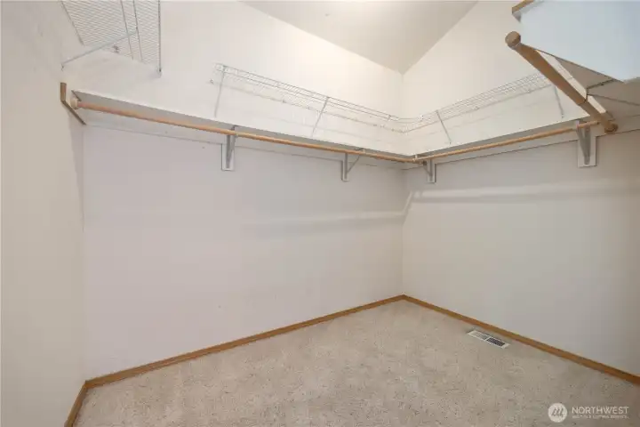 walk-in closet