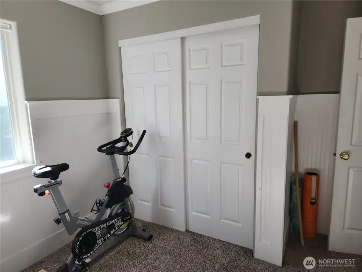 Closet to guest room 2