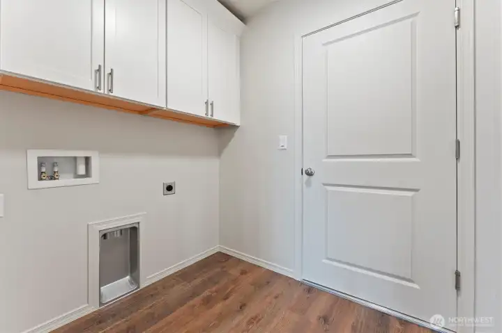 Photo of previously built home. Home may feature additional upgrades not available. Photos/build my vary.