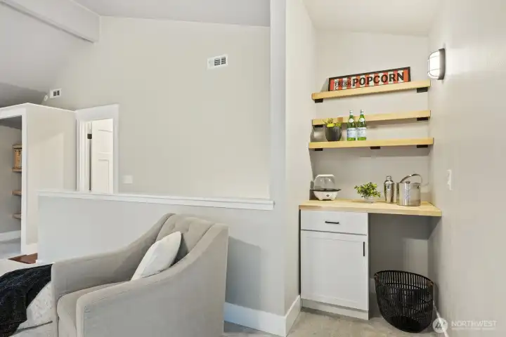 Another view of the bonus room