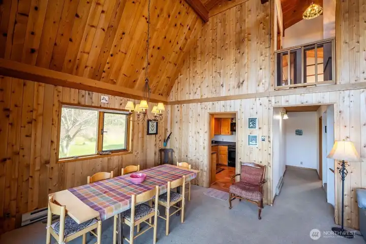 Dining area, main level
