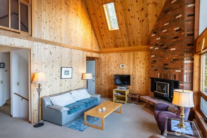 Living room with fireplace, main level