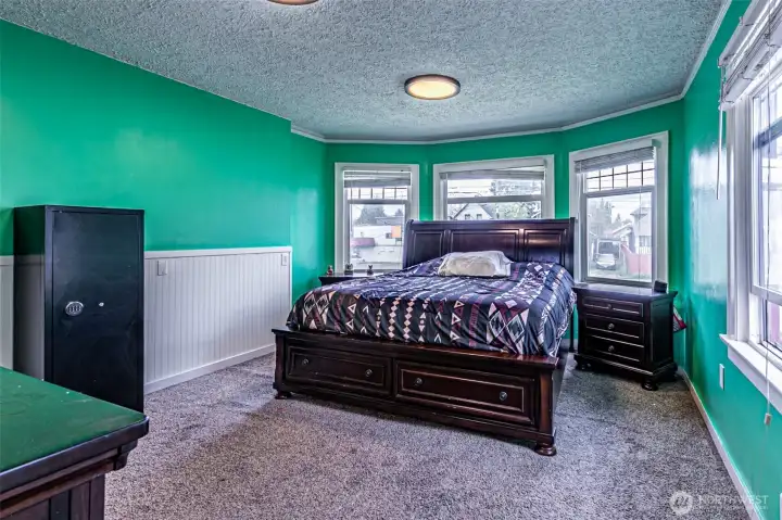 Bonus room/used as 4th bedroom