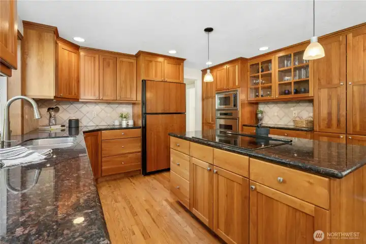 Notice the cabinet depth here — real storage, not the kind you run out of in month two