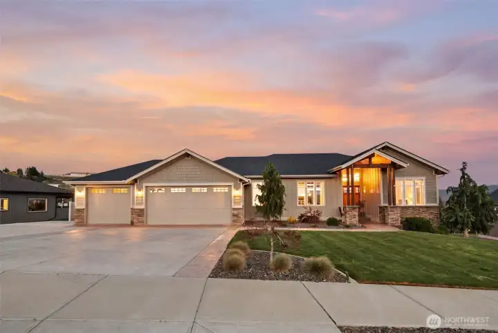 Welcome to 850 Autumn Crest