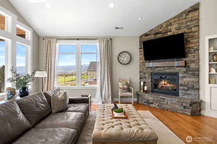 Custom mantle and fireplace