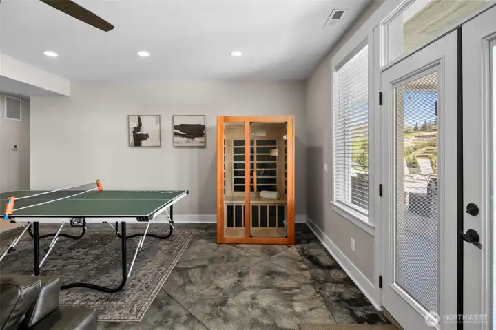 Downstairs access to pool & patio