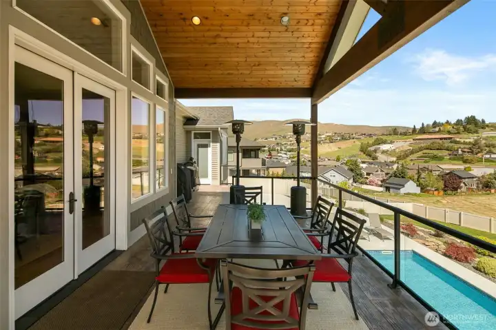 Upper deck with unobstructed views