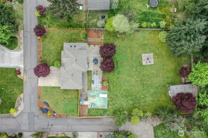 Located on a corner lot this one acre parcel offers so many possibilities!