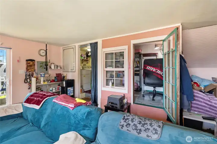 Small office space downstairs in the apartment.