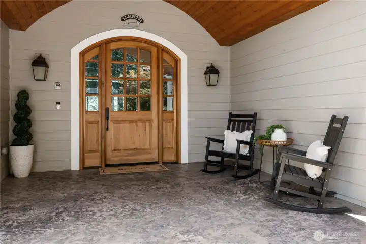Welcome into the main house!