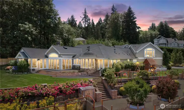 Relaxing evenings on your own private, water view estate on Fox Island.