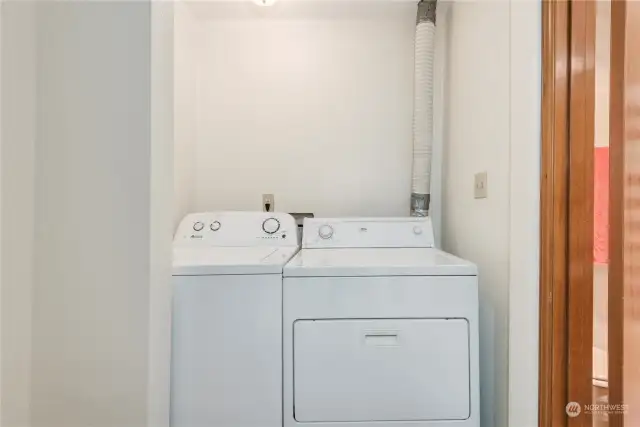 Washer dryer on each side of Duplex. Unit 20115 has hook ups for two washer and dryers.