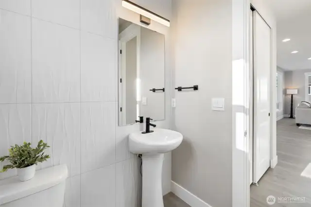Photos are of a Madison in a different community and are for illustration purposes only to reflect typical finishes.  May depict seller enhancements.  Colors and options may vary.