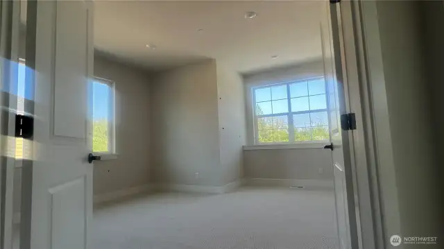 Large bonus room, gym or playroom with oversized windows.