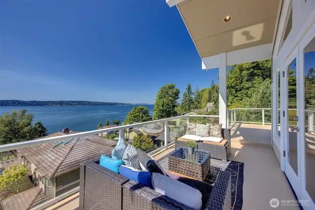 wrap around deck to capture the endless views of the Pudget Sound and Olympics!