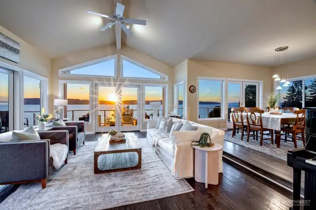 open concept, living, dining & kitchen