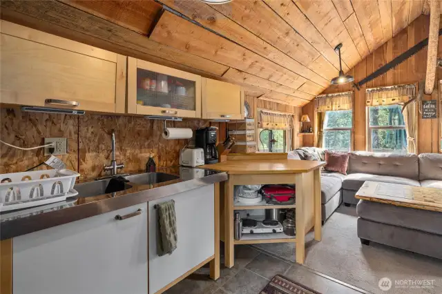 Main Cabin kitchenette