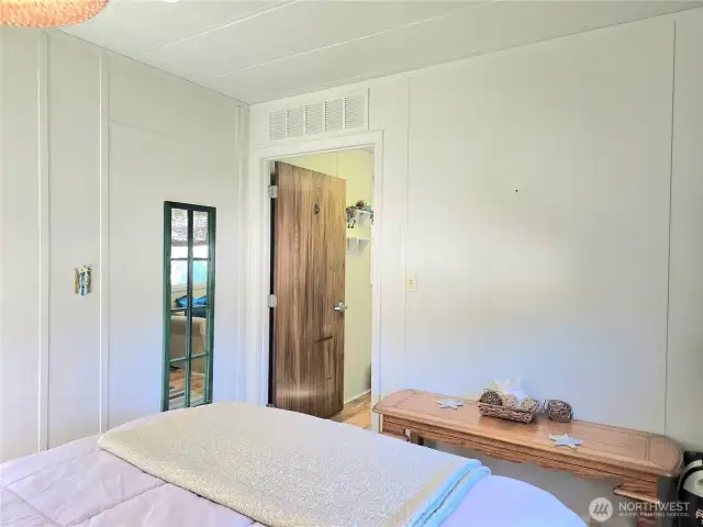 Bunk house Queen room.