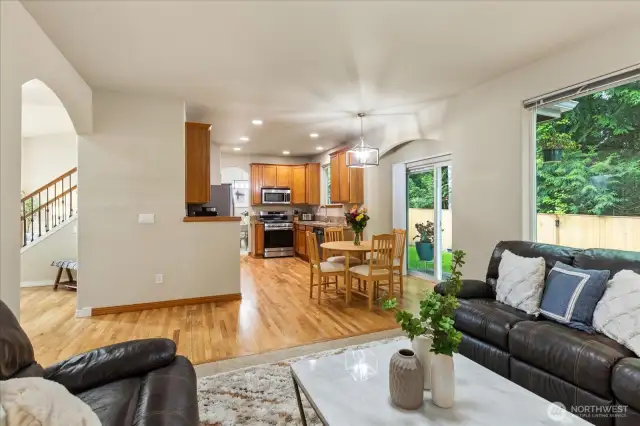 Open Concept Living - 10 Ft Ceilings on Main